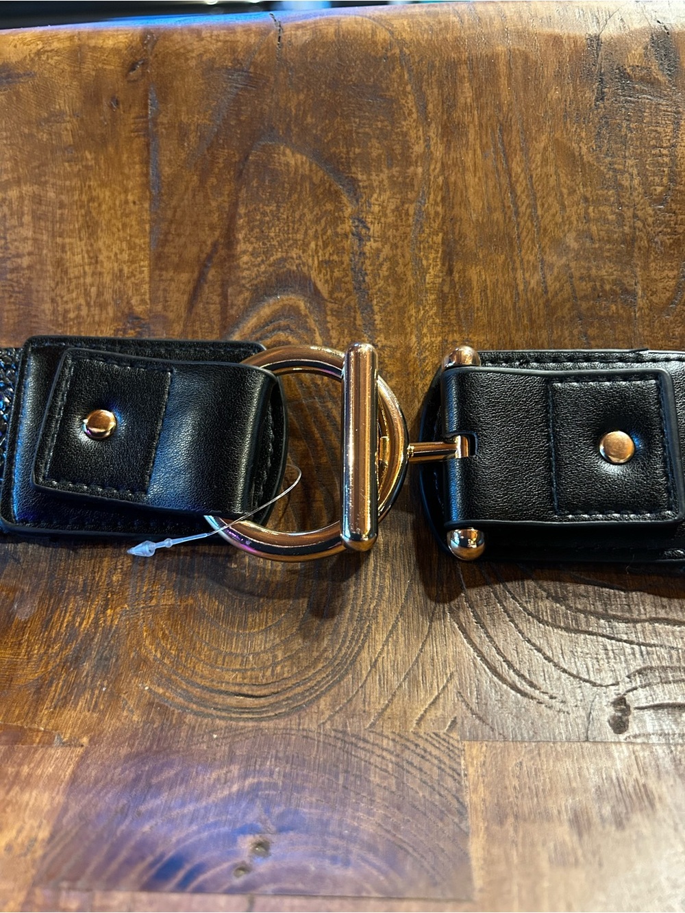 NWT Women’s Black Elastic Belt with Gold-Tone Ring Buckle